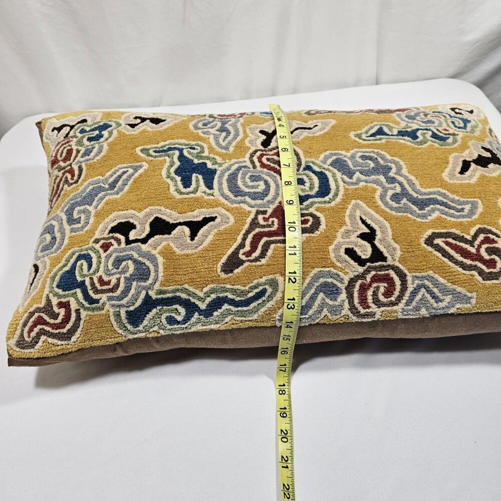 Mitchell Gold & Bob Williams 14" Lumbar Support Hand Spun Wool & Down - Picture 10 of 12